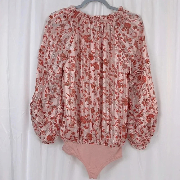 FATE New Ruffle Tie V-Neck Print Semi-Sheer Long Sleeve Bodysuit Size Small - Picture 2 of 10